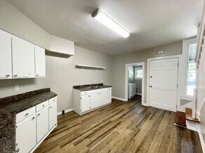 322 Oliver St in West Columbia, SC - Building Photo - Building Photo