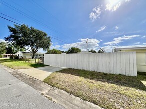 1450 Anchor Ln in Merritt Island, FL - Building Photo - Building Photo