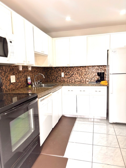 3080 N Course Dr, Unit 307 in Pompano Beach, FL - Foto de edificio - Building Photo
