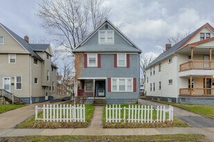 10618 Crestwood Ave in Cleveland, OH - Building Photo