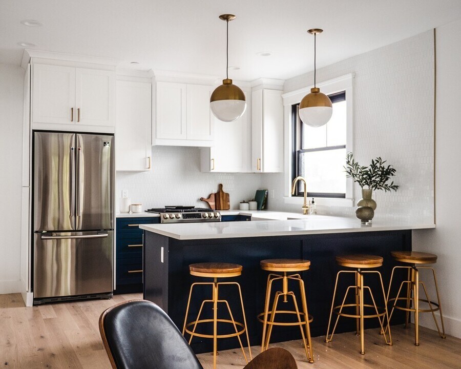 331 Chelsea St in Boston, MA - Building Photo