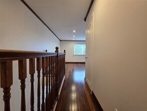 125 White Plains Rd in Bronx, NY - Building Photo - Building Photo