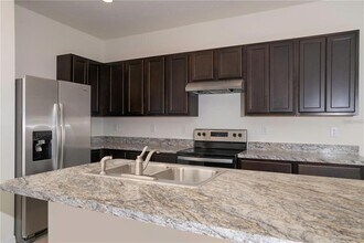 1389 Yellow Finch Dr in Davenport, FL - Building Photo - Building Photo