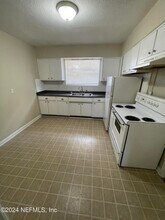1038 Arco Dr-Unit -3 in Jacksonville, FL - Building Photo - Building Photo