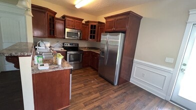 241 Miller St NE in Ludowici, GA - Building Photo - Building Photo