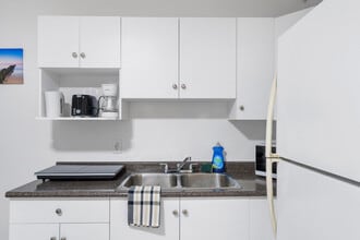 6843 Fraser St in Vancouver, BC - Building Photo - Building Photo
