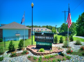 Forrest Hills Apartments in Hot Springs National Park, AR - Foto de edificio - Building Photo