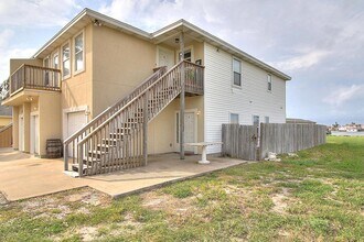 13986 Fortuna Bay Dr in Corpus Christi, TX - Building Photo - Building Photo