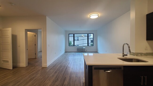 property at 5711 Washington St