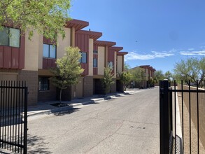 407 W Utah St in Tucson, AZ - Foto de edificio - Building Photo