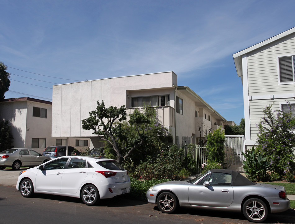 1545 Granville Ave in Los Angeles, CA - Foto de edificio