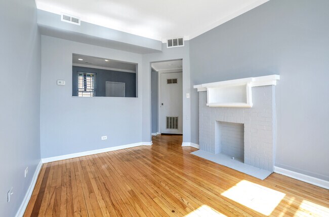 property at 7255 S Calumet Ave