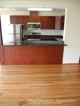 3405 14th Ave W-Unit -#1 in Seattle, WA - Building Photo - Building Photo
