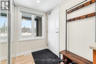 770 March Rd in Ottawa, ON - Building Photo - Building Photo