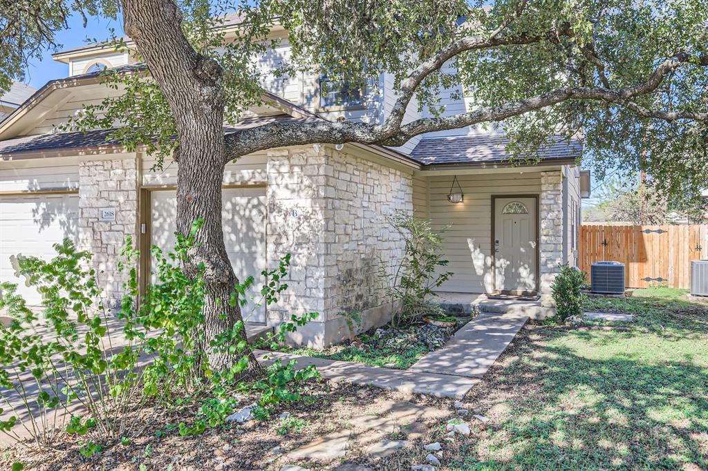 2618 Gwendolyn Ln in Austin, TX - Building Photo