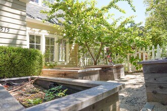 515 Moraga Ave in Piedmont, CA - Building Photo - Building Photo