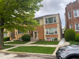 5530 N Mango Ave in Chicago, IL - Building Photo