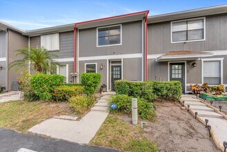 850 Hill Dr in West Palm Beach, FL - Building Photo - Building Photo