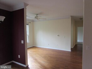1550 Spring Gate Dr.-Unit -8206 in McLean, VA - Building Photo - Building Photo