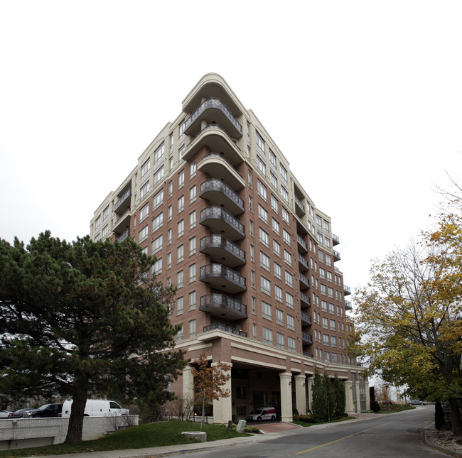 111 Forsythe St in Oakville, ON - Building Photo - Building Photo