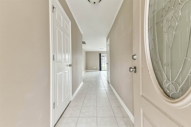 10906 Sageorchard Ln in Houston, TX - Foto de edificio - Building Photo