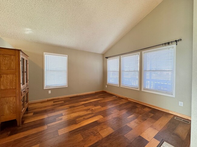 868 Scarborough Dr in Loveland, CO - Building Photo - Building Photo