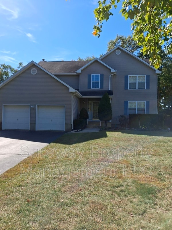 property at 29 Red Oak Ct