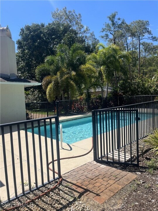 3355 23rd Ave SW in Naples, FL - Building Photo