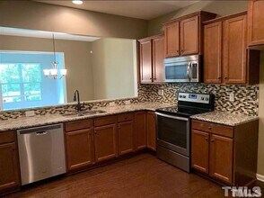432 Chanson Dr in Cary, NC - Building Photo - Building Photo