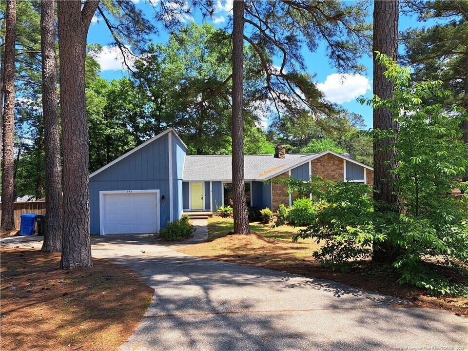 741 Maxine St in Fayetteville, NC - Building Photo
