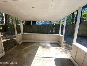 8050 Voltaire Ct E in Jacksonville, FL - Building Photo - Building Photo