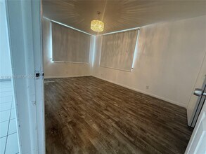 1853 SW 17th St in Miami, FL - Building Photo - Building Photo