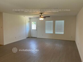 5106 Volunteer Dr in Ennis, TX - Building Photo - Building Photo