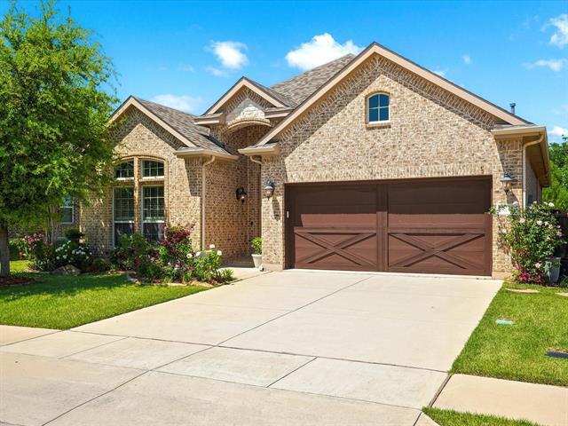 1315 Savona Ln in Lewisville, TX - Foto de edificio - Building Photo