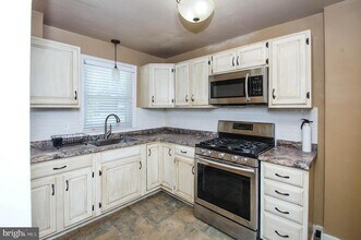 201 Sycamore Rd in West Reading, PA - Building Photo - Building Photo