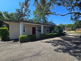 551 US-98 in Mary Esther, FL - Building Photo