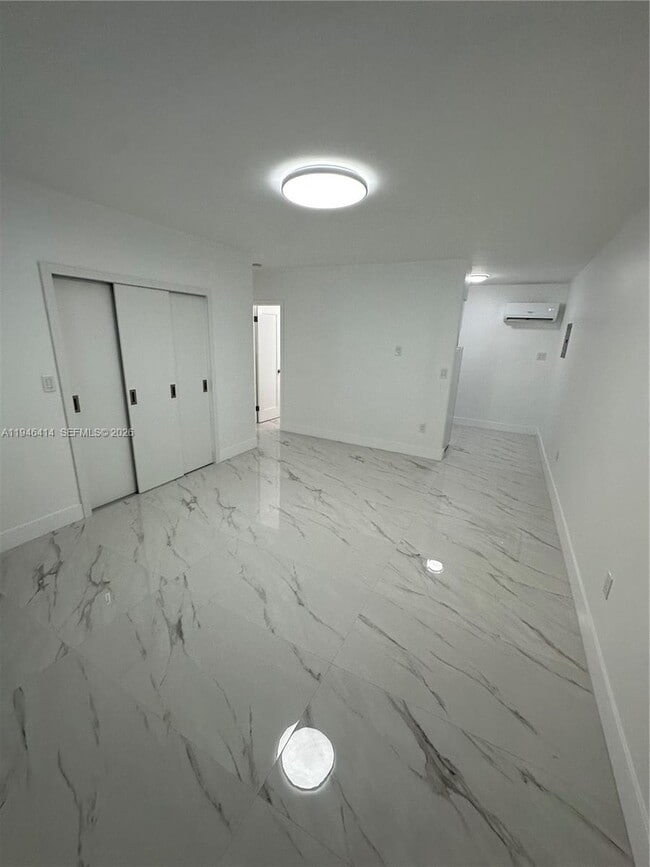 530 Santander Ave in Coral Gables, FL - Building Photo - Building Photo