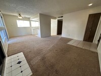 3701 Colonial Dr in Modesto, CA - Building Photo - Building Photo