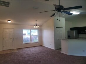 212 Locust Pass Ln in Ocala, FL - Building Photo - Building Photo