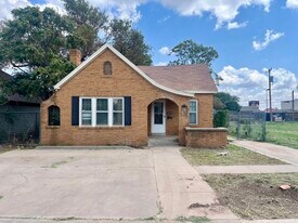 1625 Ave Y in Lubbock, TX - Building Photo