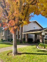 Tully Manor North Apartments