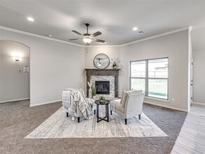 526 Cherrybark Dr in Washington, OK - Building Photo - Building Photo