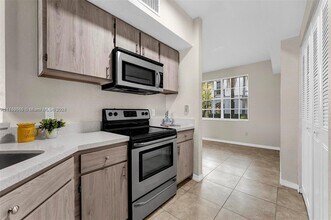 755 SW 148th Ave in Sunrise, FL - Building Photo - Building Photo