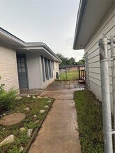 717 E Sycamore St in Fresno, TX - Building Photo - Building Photo