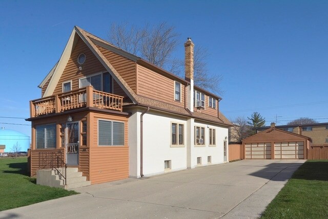 512 W Wing St in Arlington Heights, IL - Building Photo