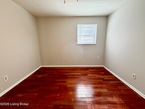 3107 Melody Acres Ln in Louisville, KY - Building Photo - Building Photo