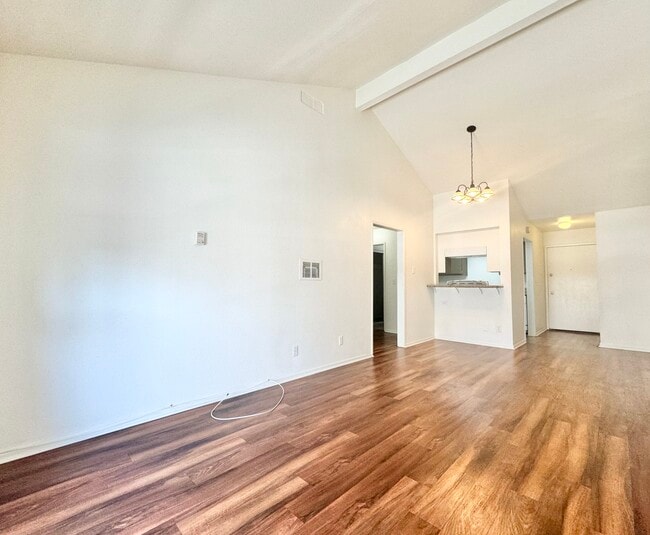 property at 1218 Long Beach Blvd