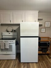 8 Pine Rd in Falmouth, ME - Building Photo - Building Photo