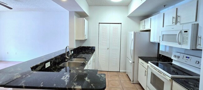 1000 Scotia Dr in Hypoluxo, FL - Building Photo - Building Photo