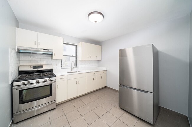 property at 43 W 9th St